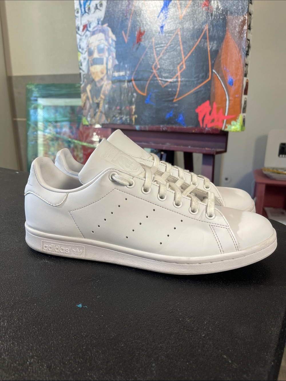 Stan Smiths adidas White Low-Top Leather Sneakers